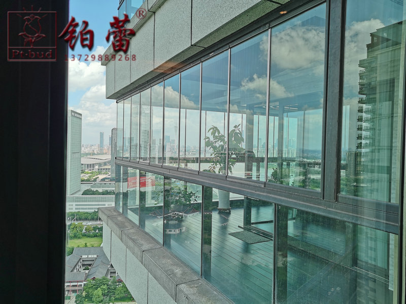 <font color='#FF6633'>隱形陽(yáng)臺(tái)窗</font>